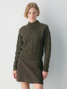 Aritzia Heritage Knit Merino Wool Mockneck Longsleeve Olive sweater NWT Small